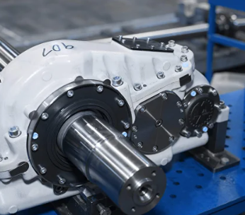 Двухступенчатый цилиндрический редукторAWHD 391R-UK75