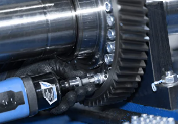 Двухступенчатый цилиндрический редукторAWHD 388R-UK72W